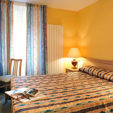 Châteauroux Logis Hotel Le Continental מראה חיצוני תמונה