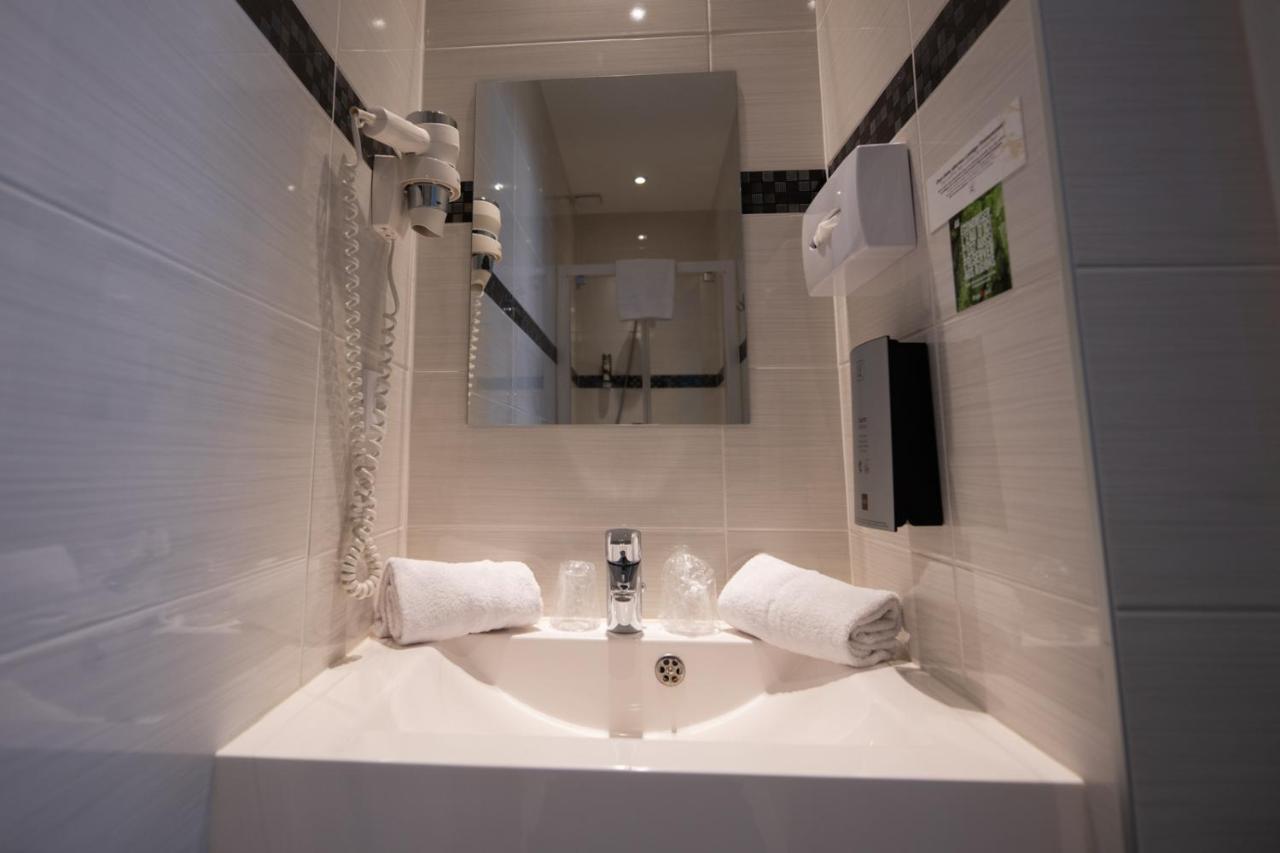 Châteauroux Logis Hotel Le Continental מראה חיצוני תמונה