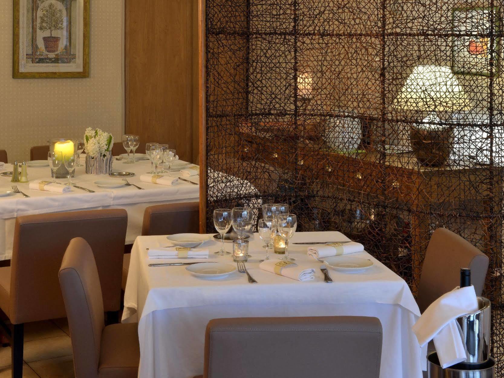 Châteauroux Logis Hotel Le Continental מראה חיצוני תמונה